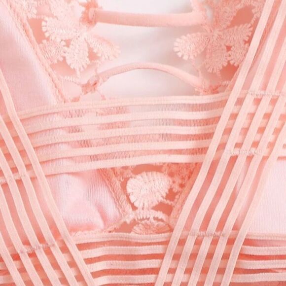 NEW!
Pink Daisy Flower Crochet Lace Bralette - Picture 6 of 7